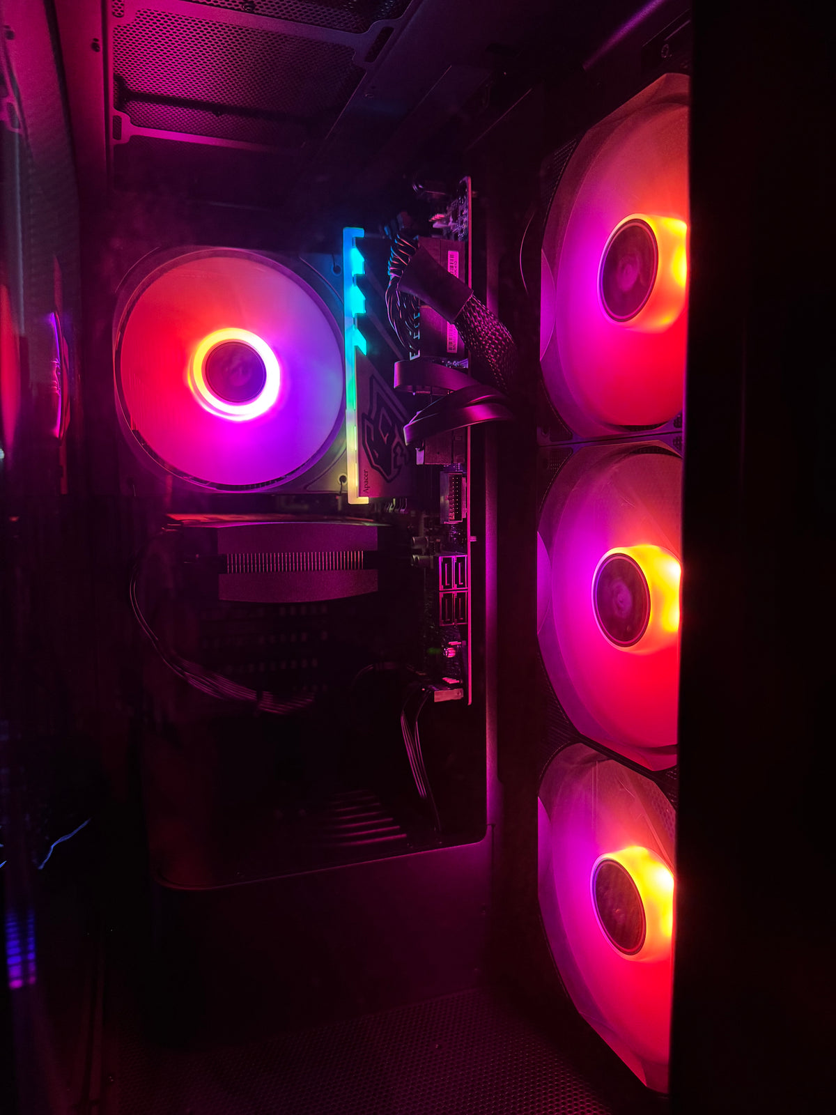 Pre-Owned Gaming PC #26004 — Intel Ultra 5 225F / RTX 5060
