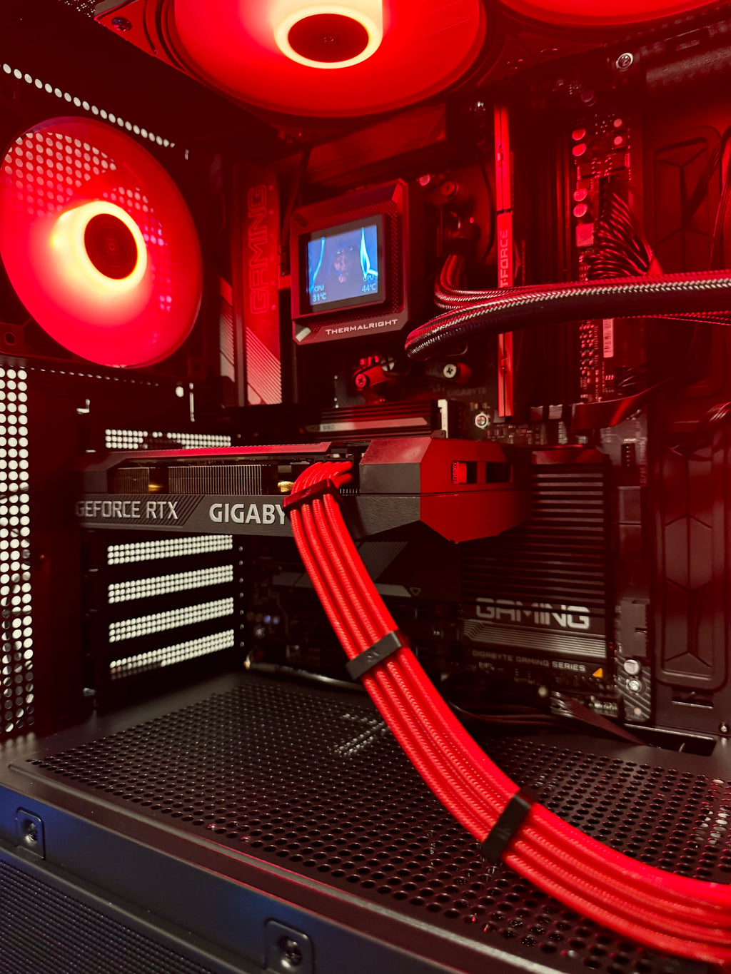 Pre-Owned Gaming PC #26005 — Ryzen 5 7600X / RTX 3060