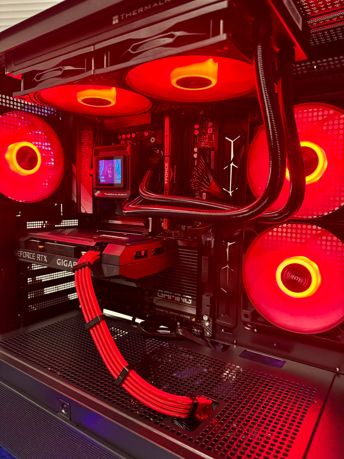 Pre-Owned Gaming PC #26005 — Ryzen 5 7600X / RTX 3060