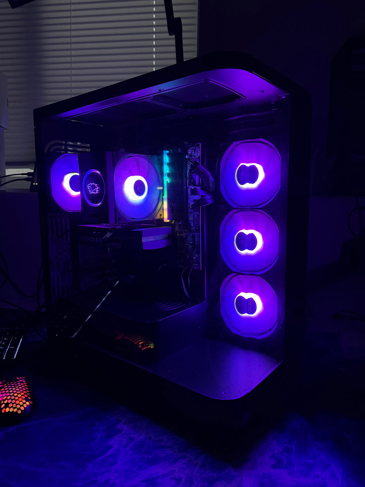 Pre-Owned Gaming PC #26004 — Intel Ultra 5 225F / RTX 5060